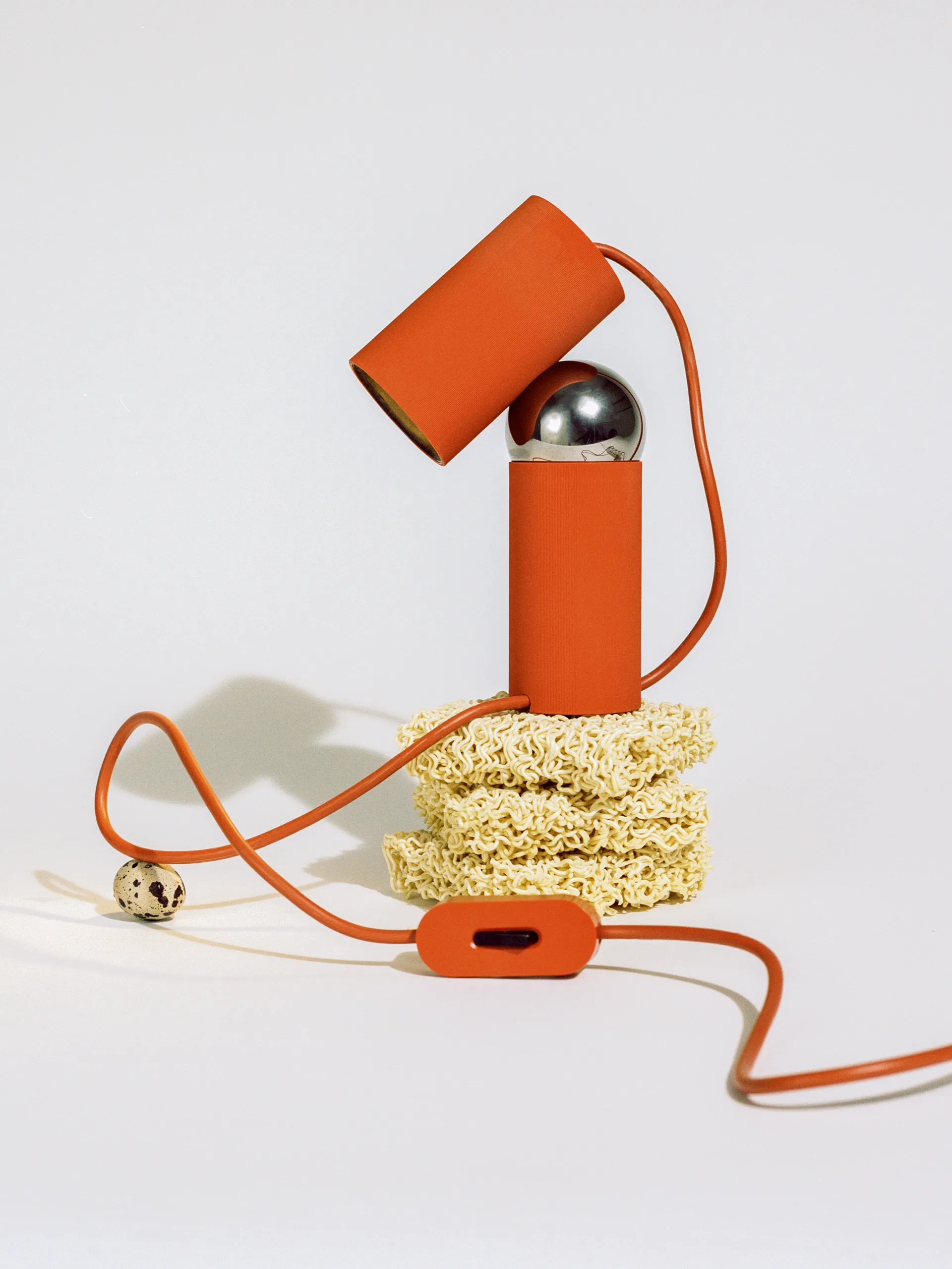 Bilboquet bordslampa, Tomato Flos