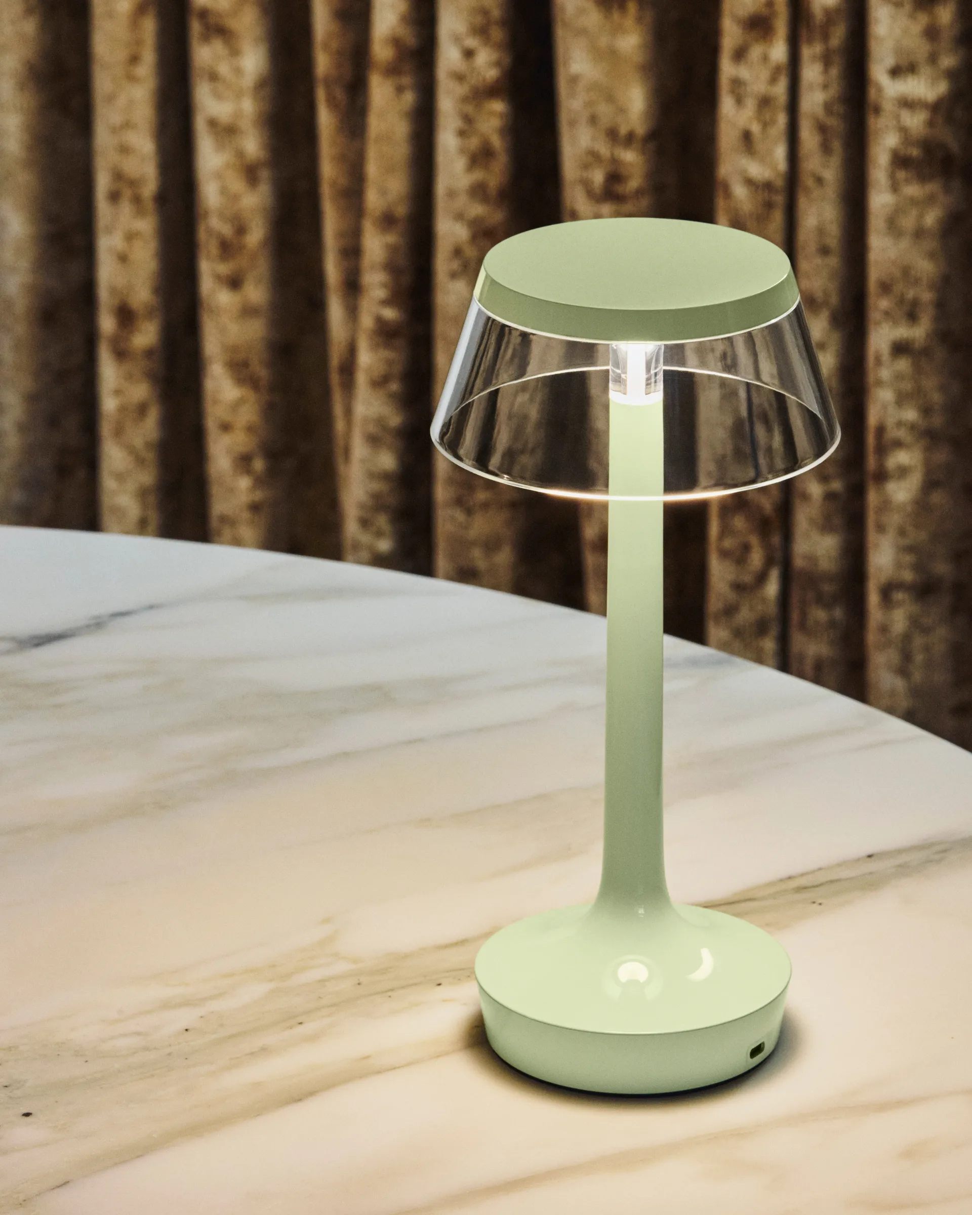 Bon Jour Unplugged bordslampa, Fresh mint Flos