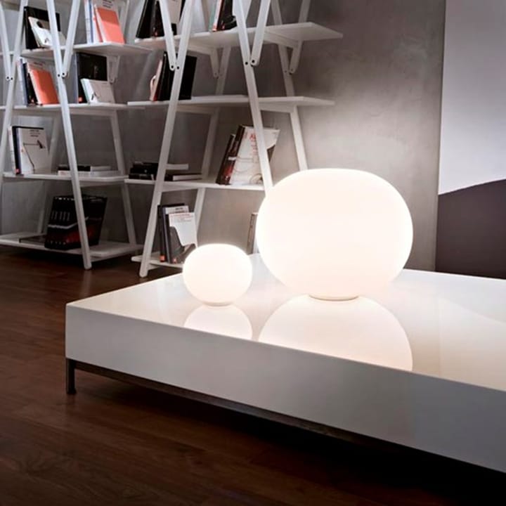 Glo-ball B Zero bordslampa, Vitt opalglas Flos