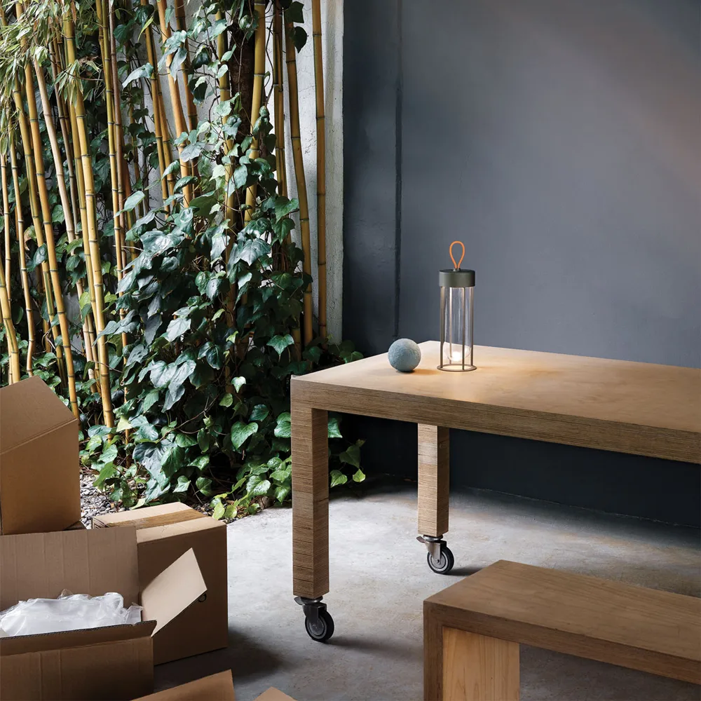 In Vitro bordslampa, Black, 2700 kelvin Flos