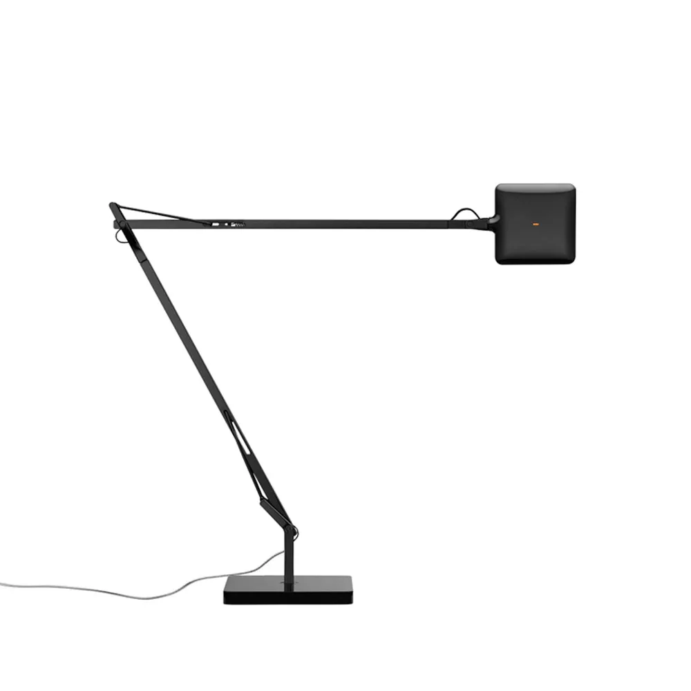 Kelvin T LED bordslampa, Svart blank Flos