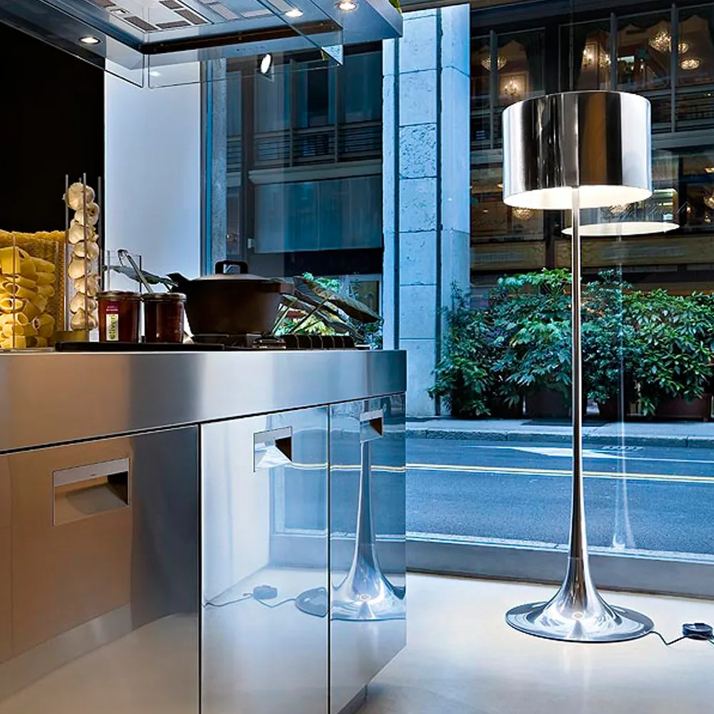 Spun Light F golvlampa, Vit Flos