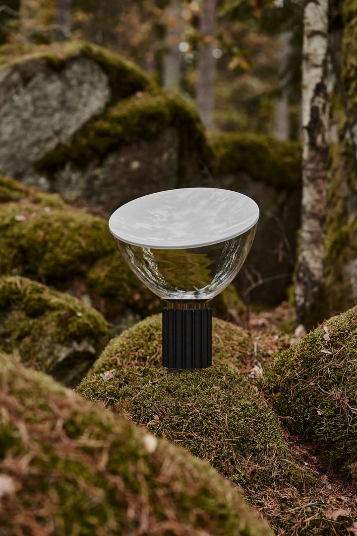 Taccia Small bordslampa LED 48,5 cm, Svart-glaskupa Flos