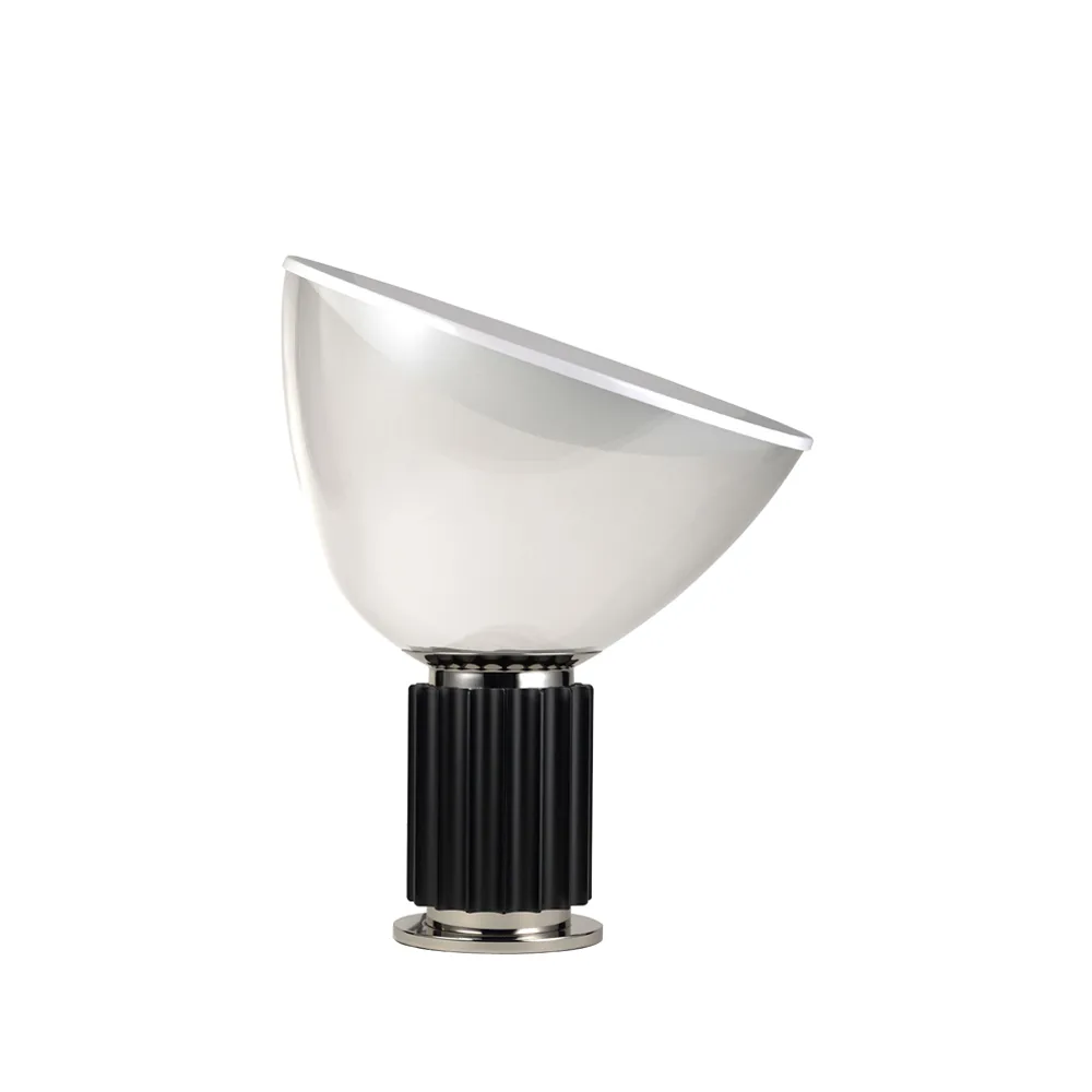 Taccia Small bordslampa LED 48,5 cm, Svart-glaskupa Flos