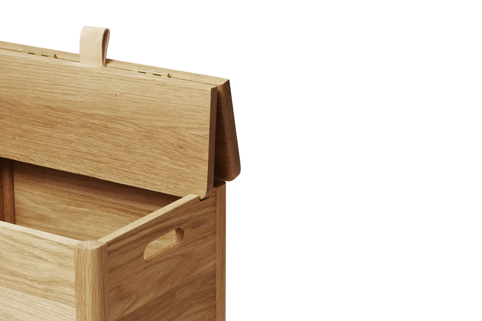 A Line tvättkorg, Ek Form & Refine