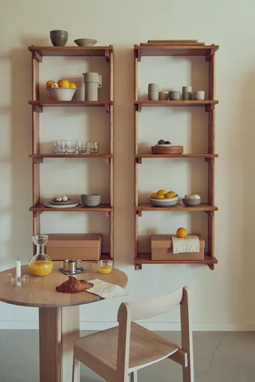 Beam Shelf vägghylla - Deep brown pine, 60x167x25 cm - Form & Refine