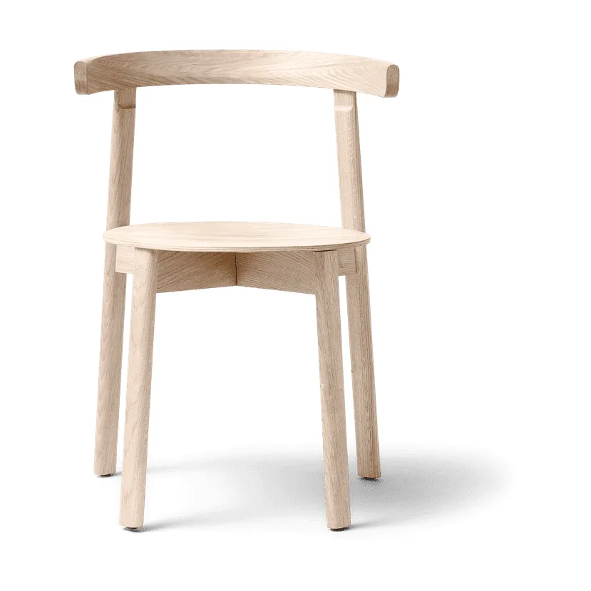 Lunar stol, Vit ek Form & Refine