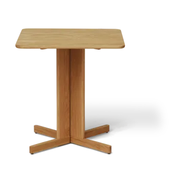 Trefoil matbord 68x68 cm - Ek - Form & Refine