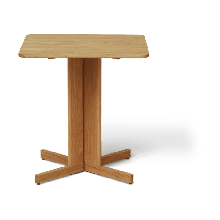 Trefoil matbord 68x68 cm - Ek - Form & Refine