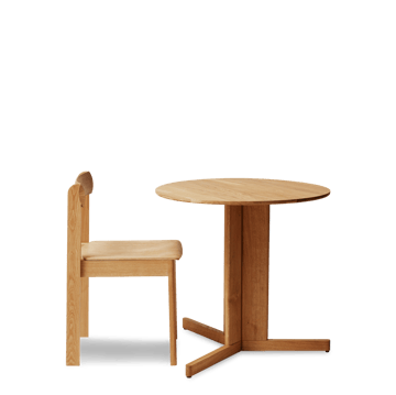 Trefoil matbord Ø75 cm - Ek - Form & Refine