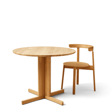 Trefoil matbord Ø90 cm - Ek - Form & Refine
