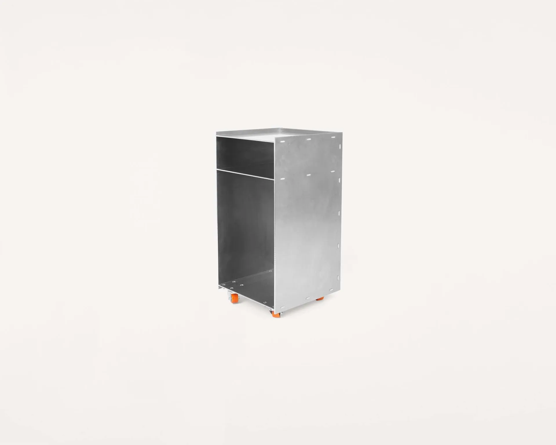 Rivet Cart avlastningsbord med hjul, Aluminium, 32,8x33,8x65 cm FRAMA
