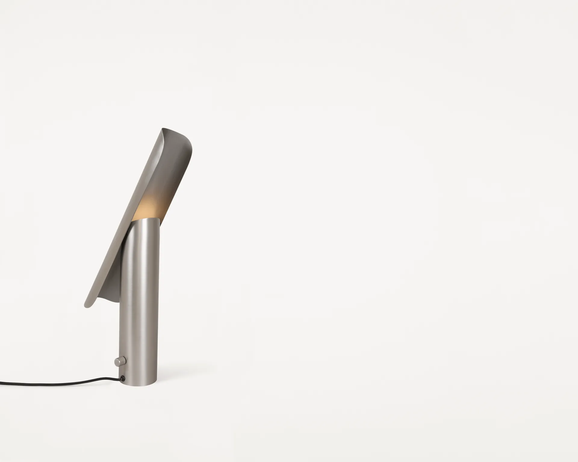 T Lamp bordslampa, Stål FRAMA