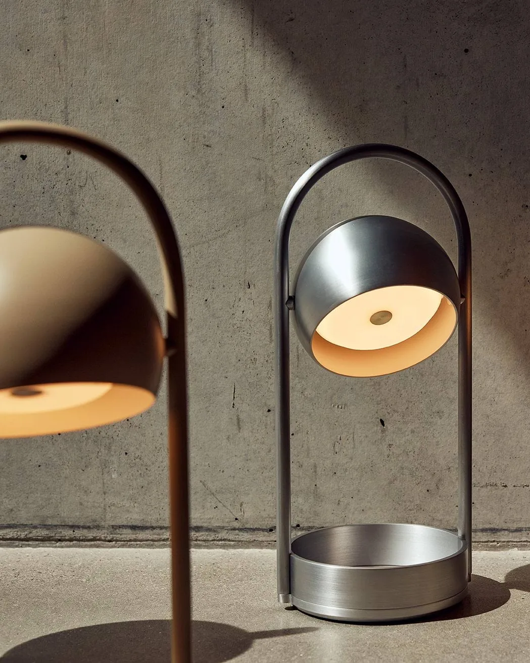 Ball portabel bordslampa, Brushed Aluminium, 32 cm Frandsen