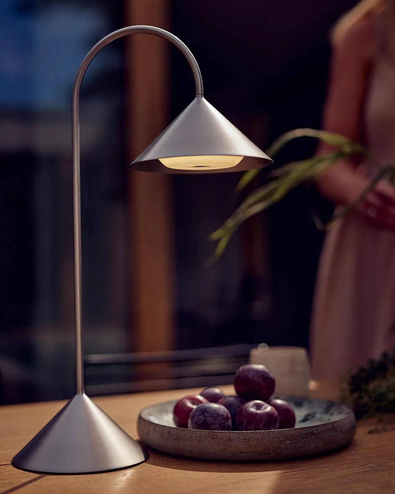 Grasp portabel bordslampa, Brushed Stainless Steel, 47 cm Frandsen