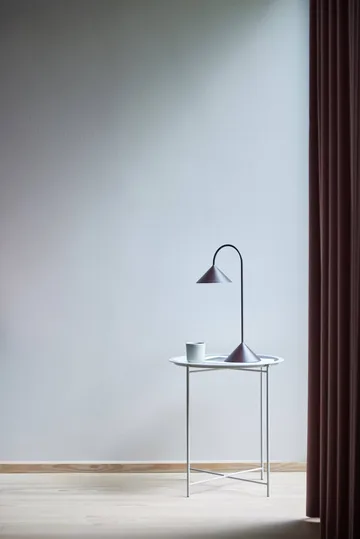 Grasp portabel bordslampa - Matt Beetroot, 47 cm - Frandsen
