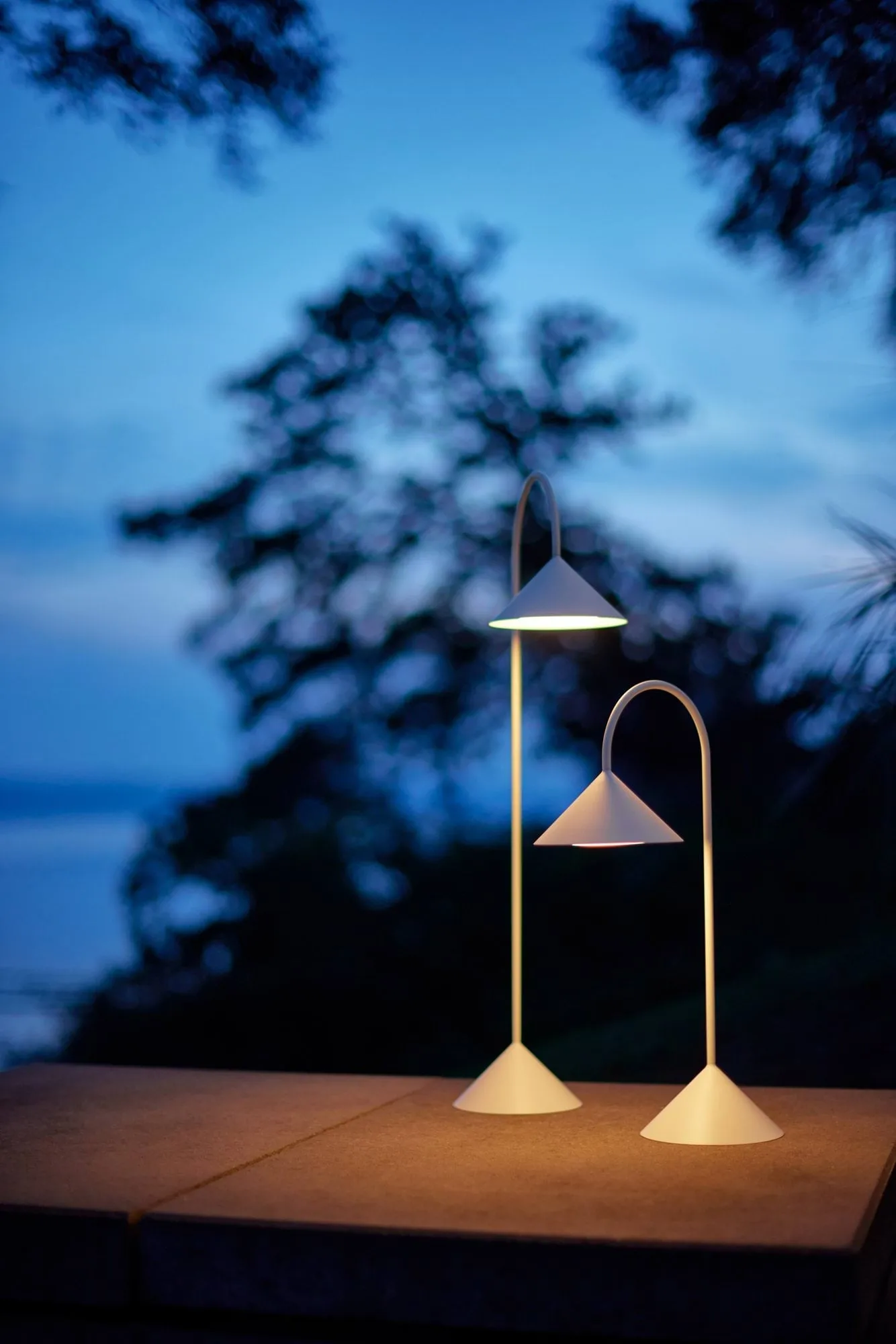Grasp portabel bordslampa, Matt White, 72 cm Frandsen