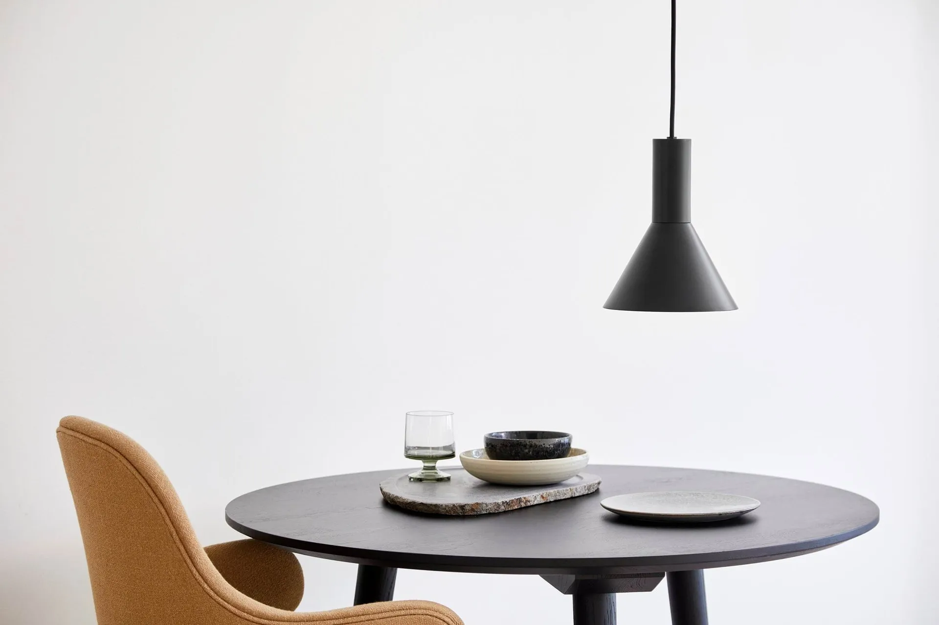 Lyss pendel, Matt black, Ø18 cm Frandsen