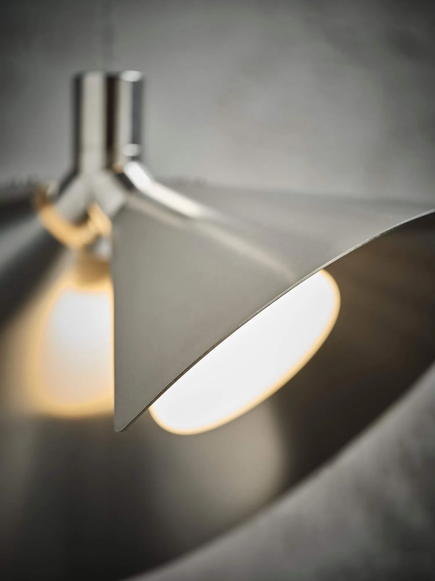 Peel pendel, Brushed stainless steel Frandsen