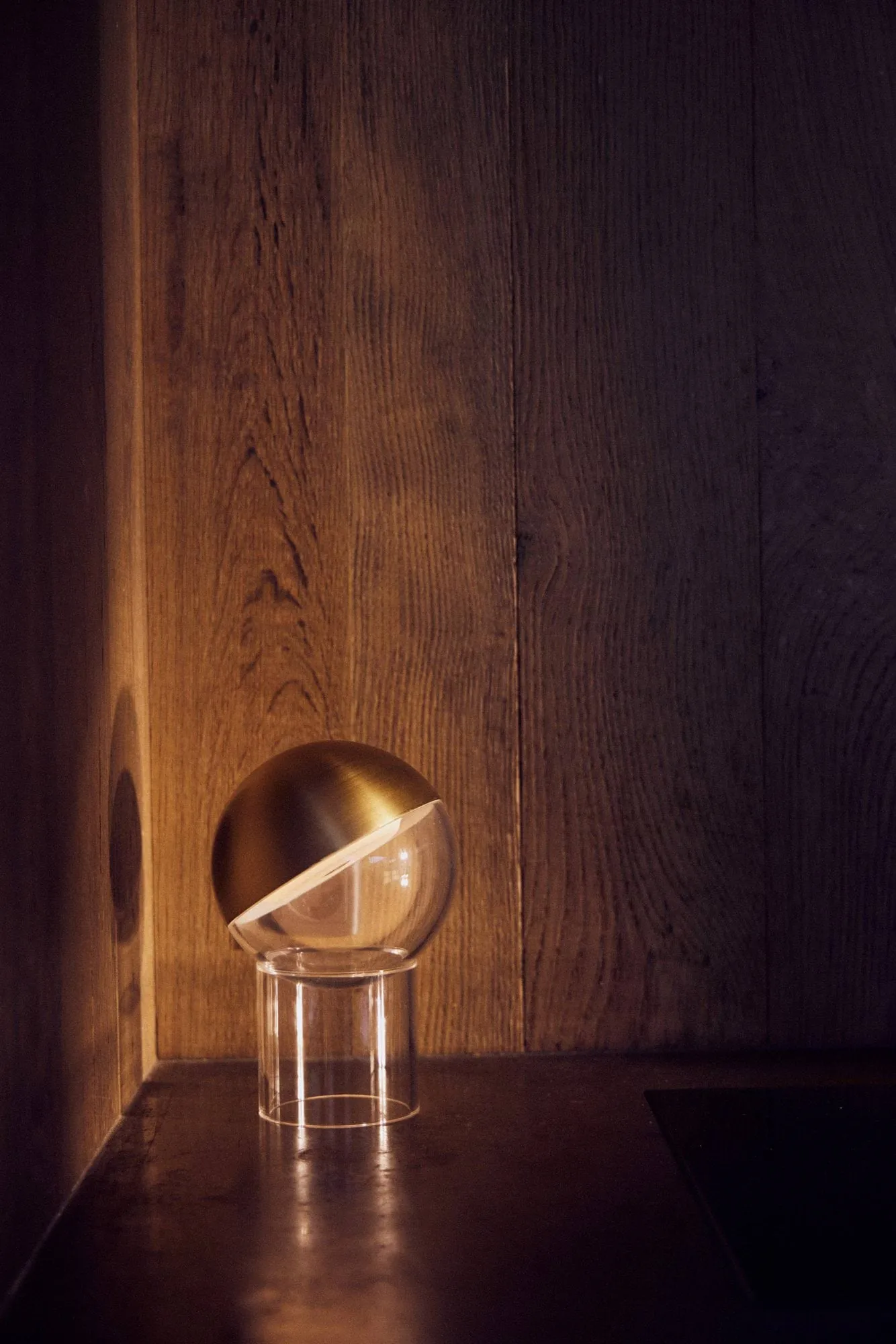 Pila bordslampa portabel, Solid brass Frandsen