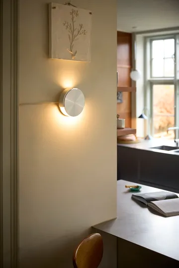 Rotate vägglampa - Brushed Aluminium - Frandsen