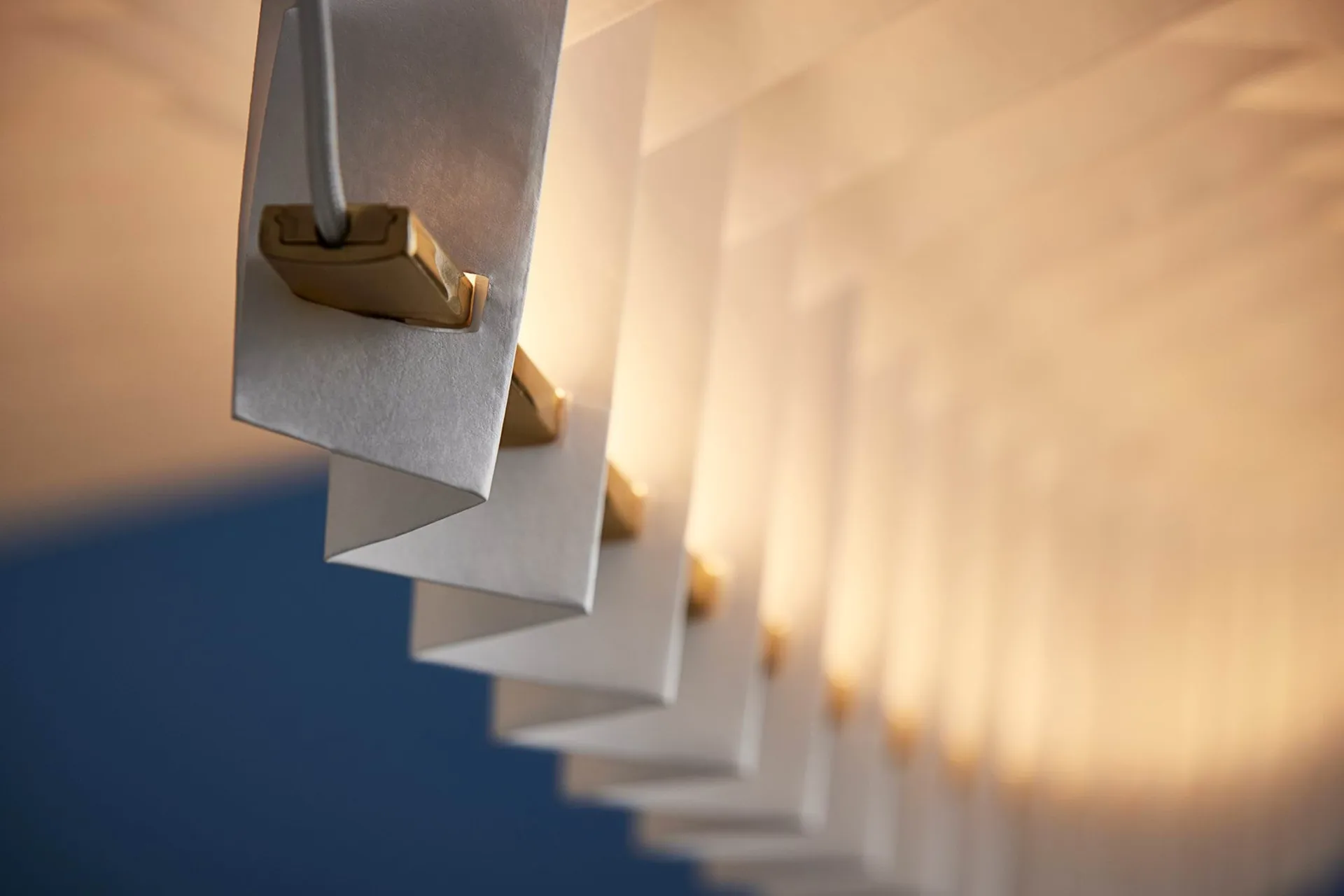 Sora pendel, Solid brass-white Frandsen