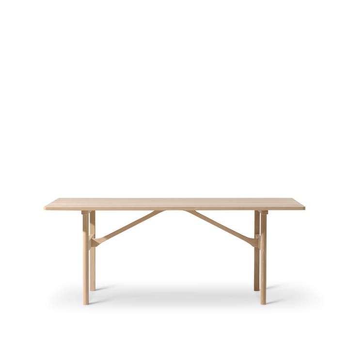 6284 matbord - Såpad ek - Fredericia Furniture
