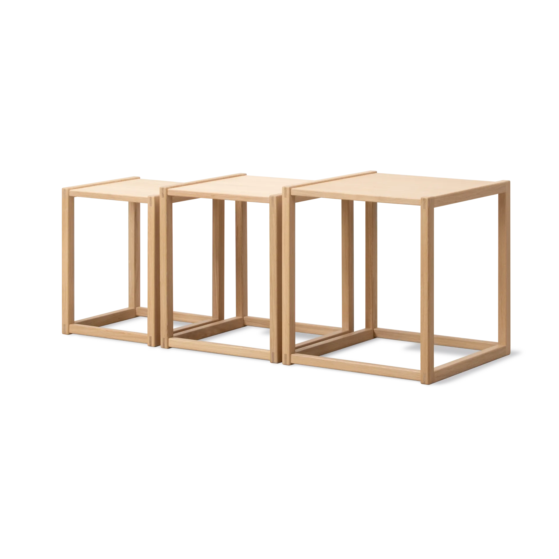 BM375 Nesting bord 3 delar, Ljus oljad ek Fredericia Furniture