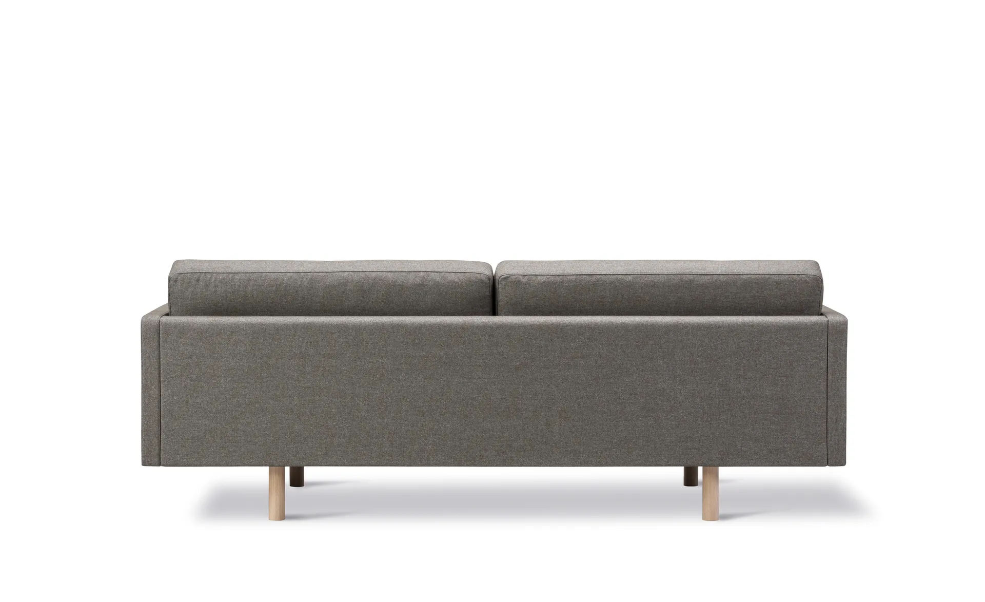 EJ220 2062 soffa 2-sits, Bardal 860-såpad ek Fredericia Furniture