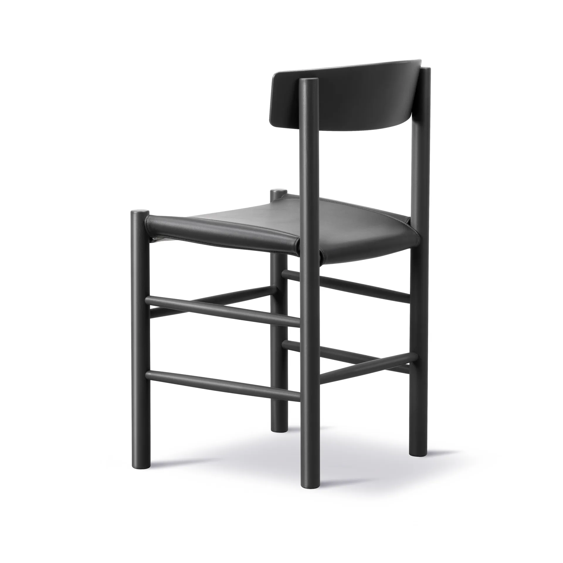 J39 stol, Svartlackerad bok-läder Omni 301 svart Fredericia Furniture