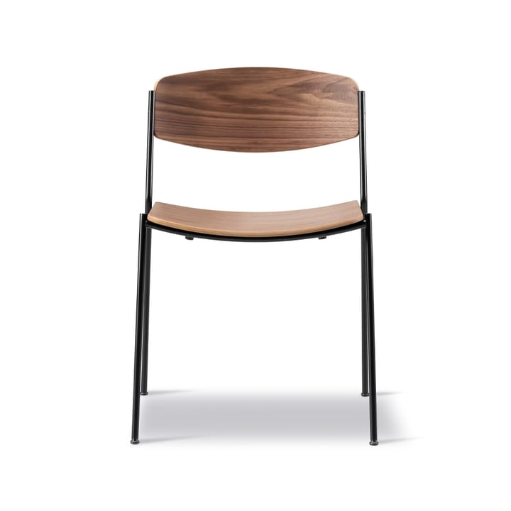 Lynderup 3080 stol - Lackerad valnöt-svart stålstativ - Fredericia Furniture