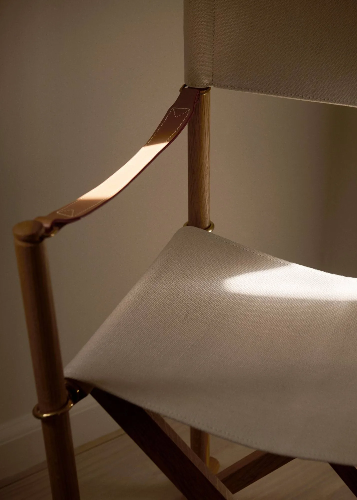 MK16 Folding Chair stol, Off white-oljad ek Fredericia Furniture