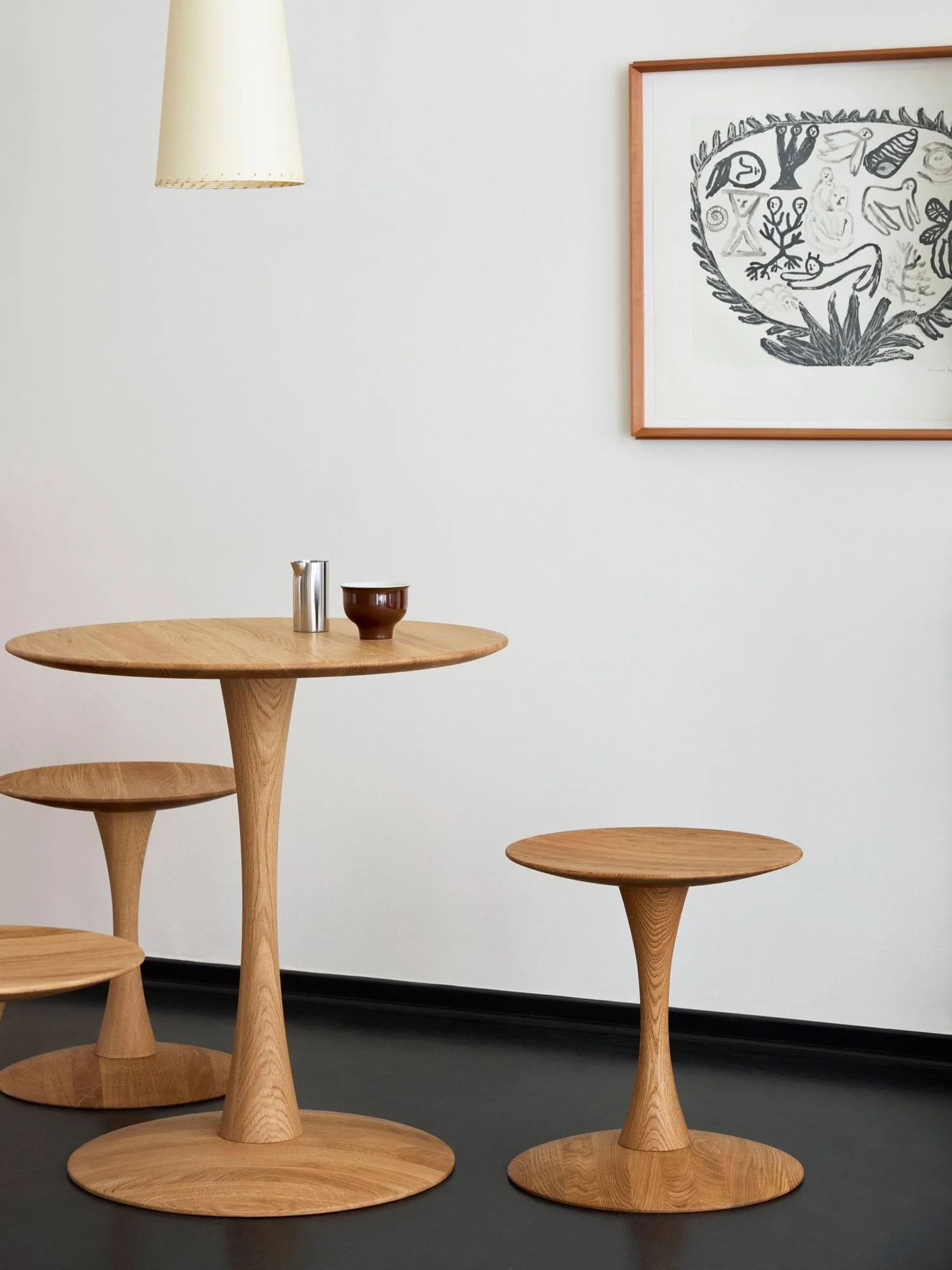 ND107 Trisse matbord, Oljad ek, Ø75x73 cm Fredericia Furniture