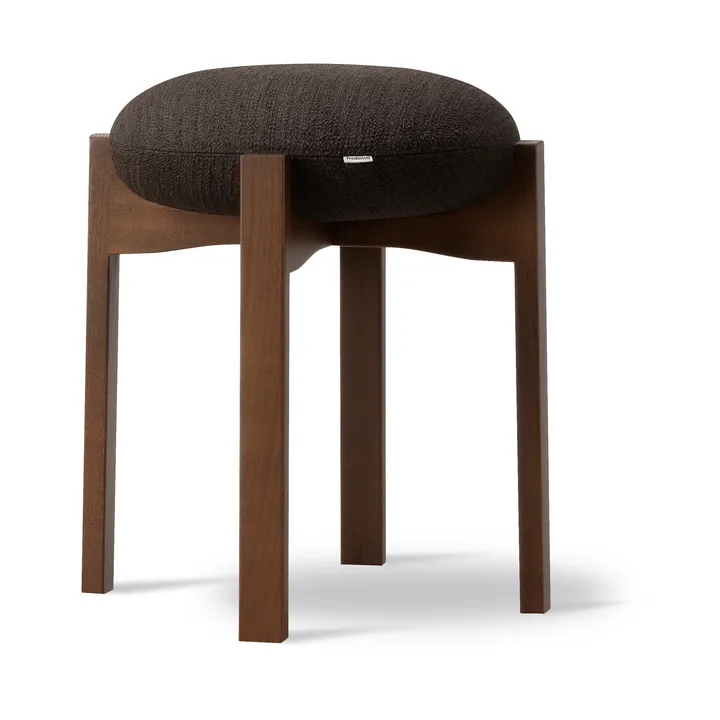 Pioneer pall låg - Odino RC41 dark brown-mörklackerad bok - Fredericia Furniture