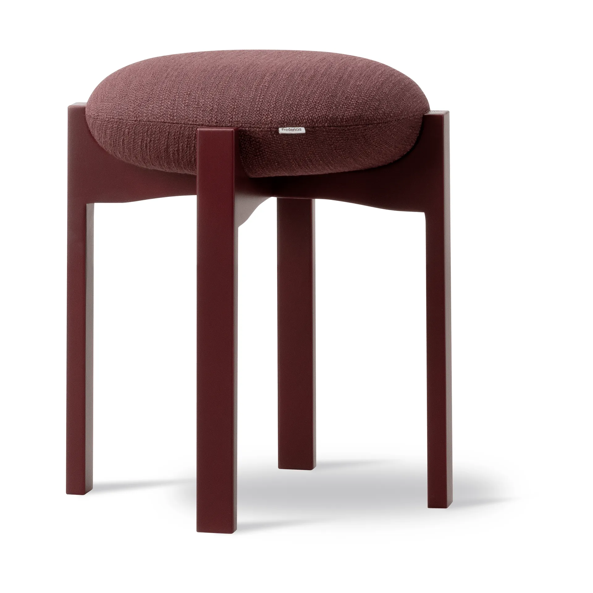 Pioneer pall låg, Odino RC43 bordeaux-bordeaux bok Fredericia Furniture