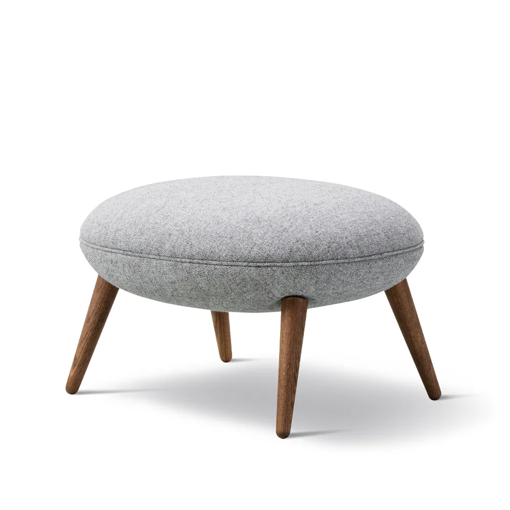 Swoon Ottoman fotpall, Hallingdal 65 130-rökt ek Fredericia Furniture