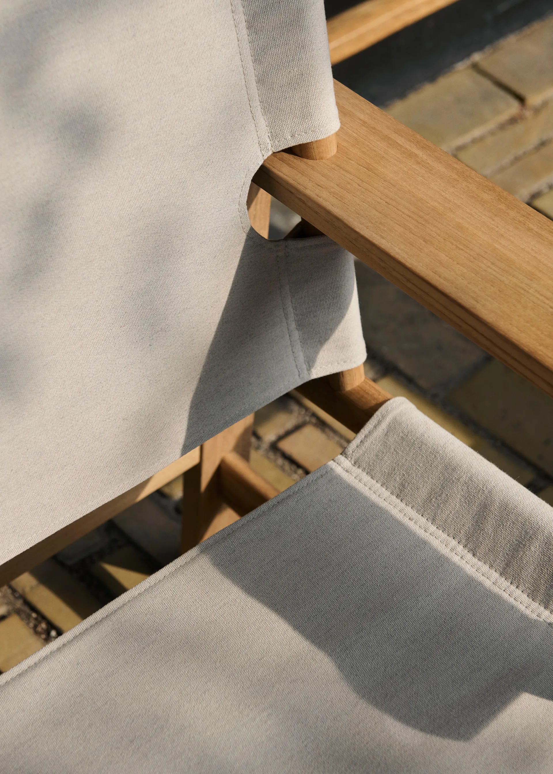 The Canvas Chair outdoor fåtölj, Teak-performance canvas Fredericia Furniture