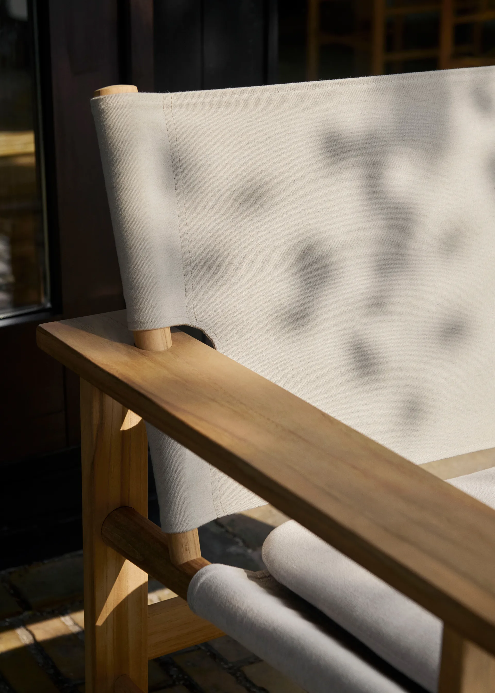 The Canvas Chair outdoor fåtölj, Teak-performance canvas Fredericia Furniture