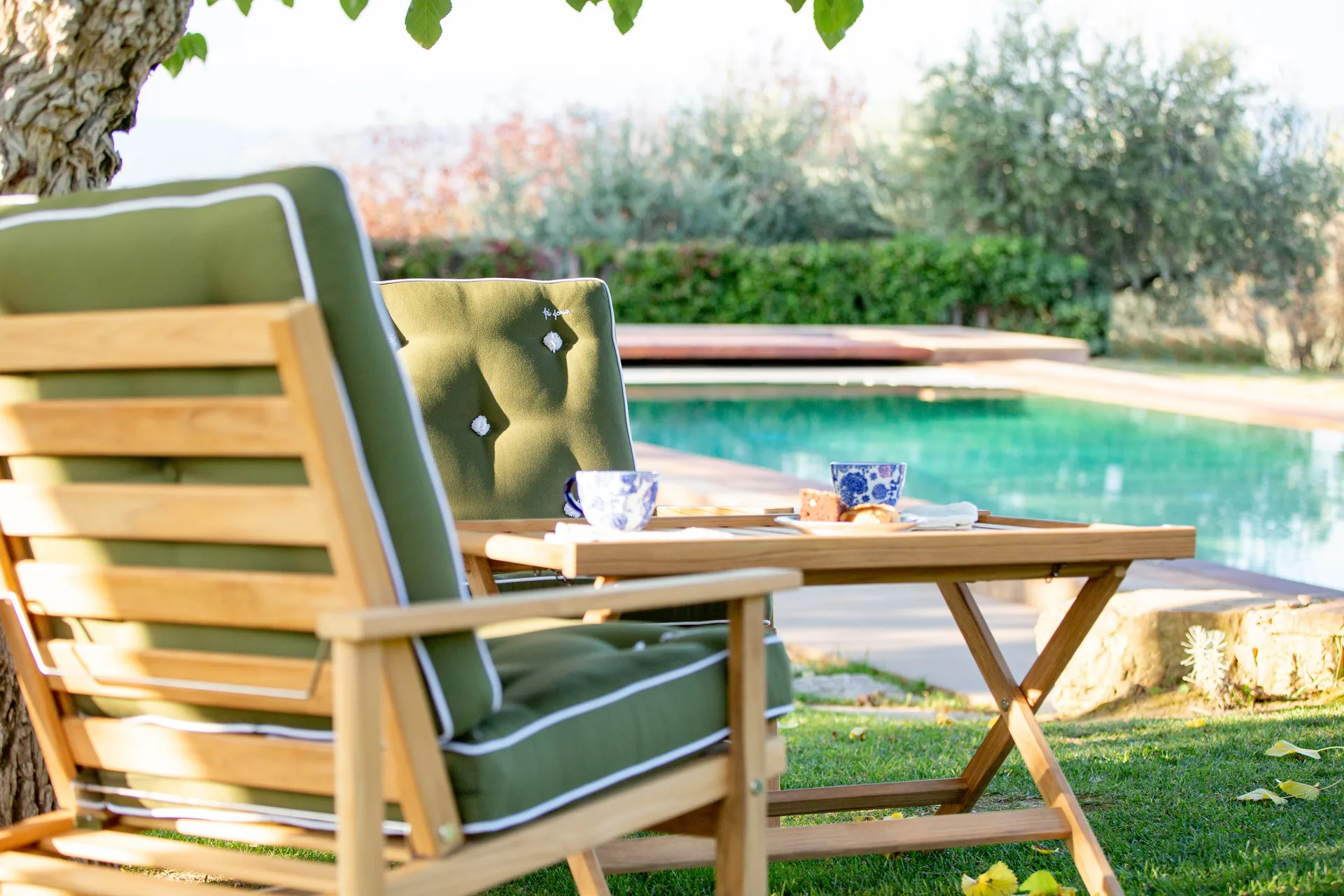 05 fåtölj, Teak Fri Form