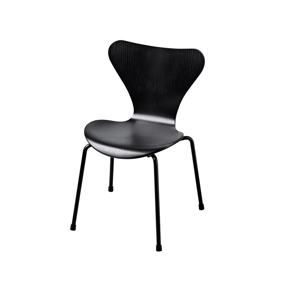 Fritz Hansen 3177 Sjuan barnstol Black