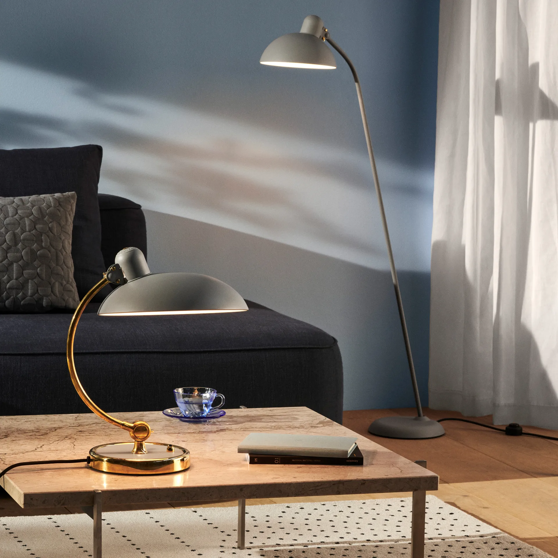Kaiser Idell 6556-F golvlampa, Easy grey Fritz Hansen