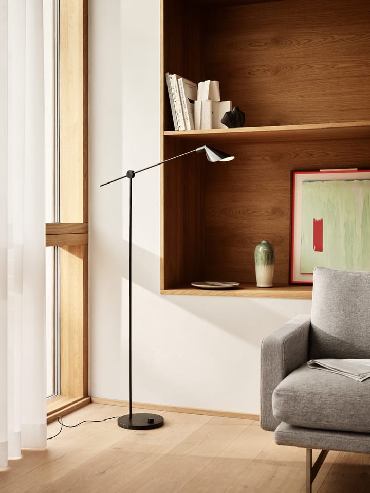 MS011 golvlampa - Black - Fritz Hansen