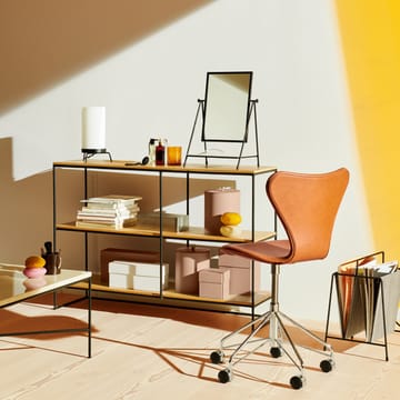 Planner bordslampa - vitt opalglas, mässingstativ - Fritz Hansen