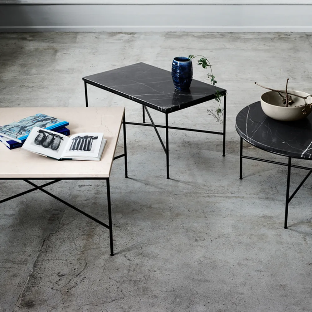 Planner MC320 soffbord, Marble cream-black Fritz Hansen