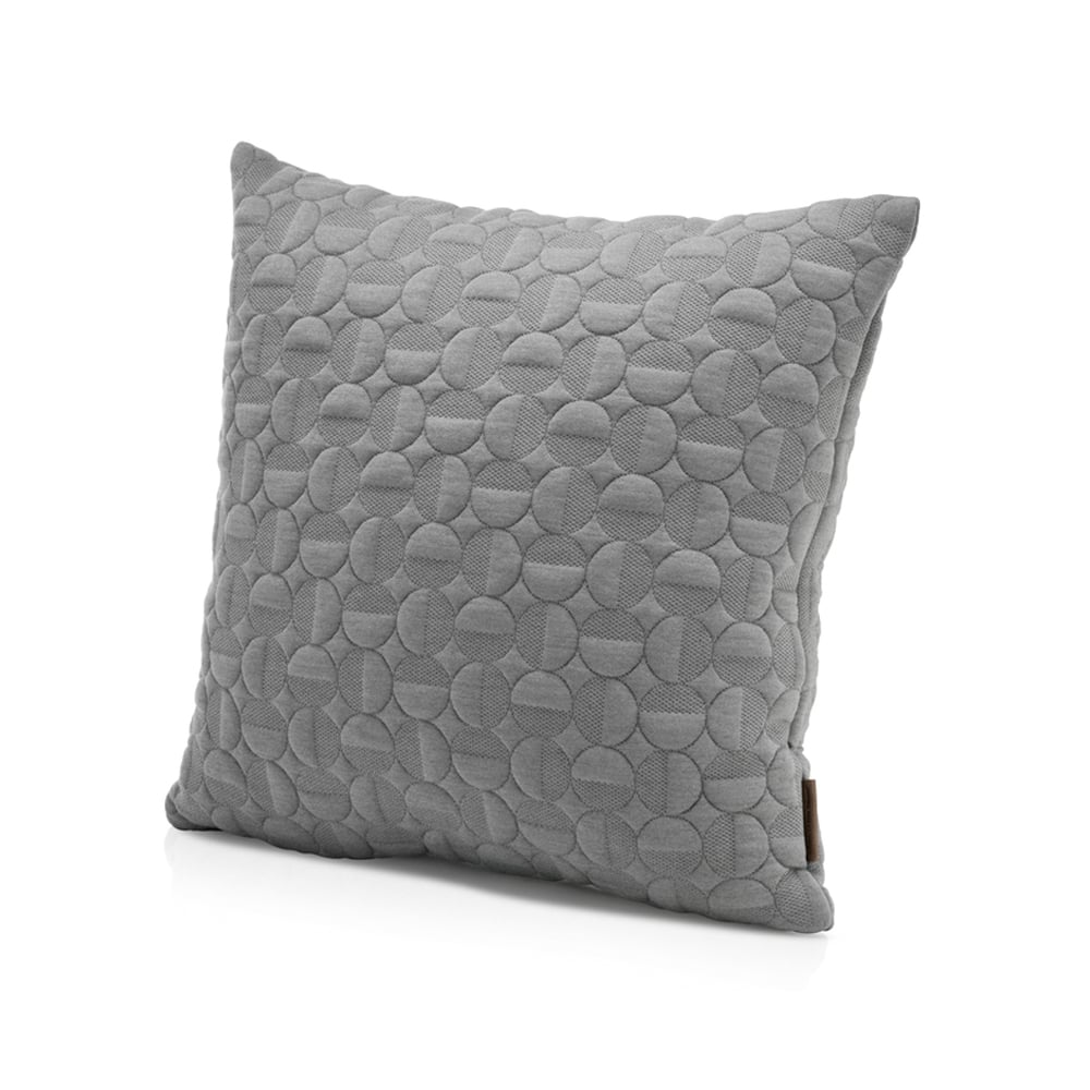 Fritz Hansen Vertigo kudde 50x50 cm Light grey | Skandinavisk Design | Kuddar | Grå