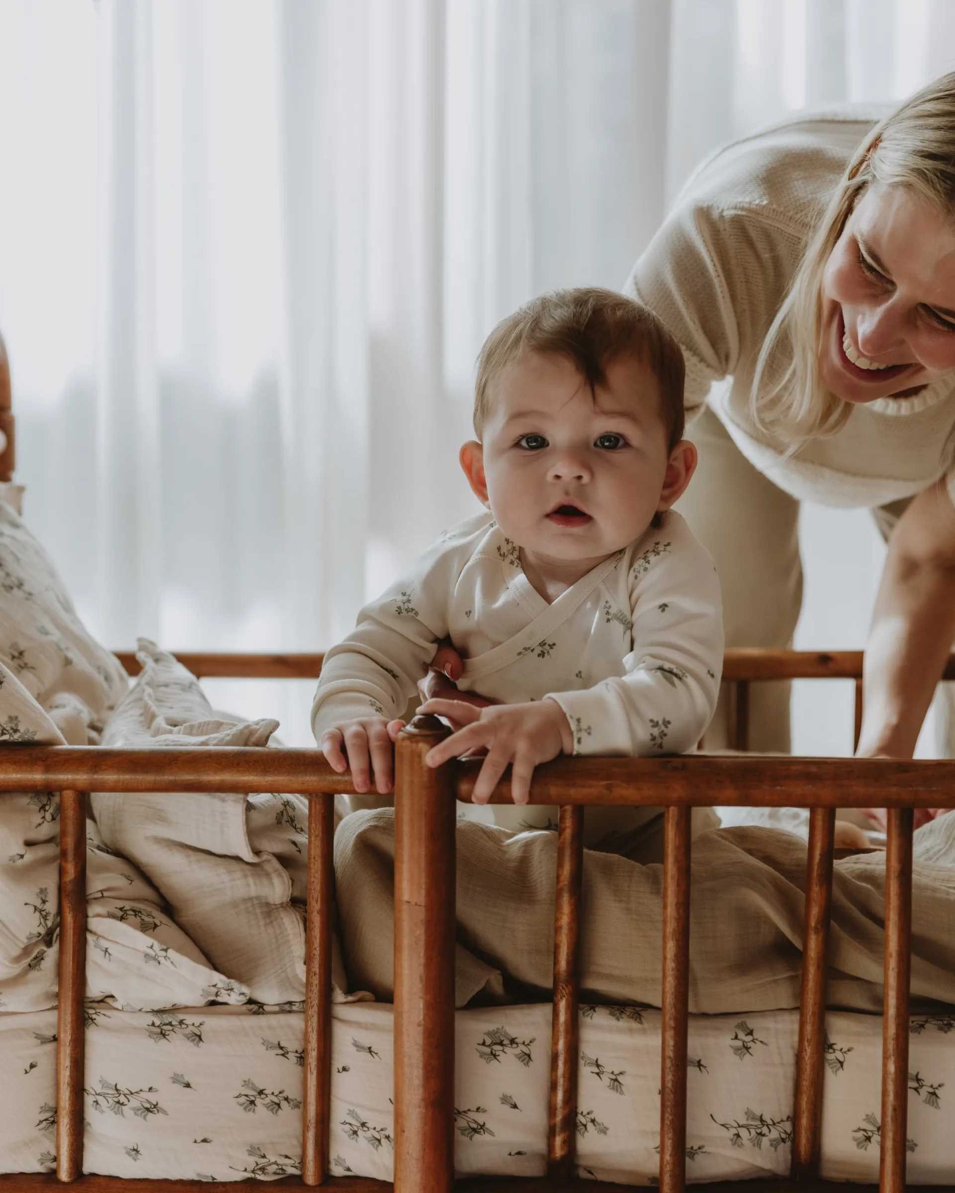 Bluebell Muslin dra-på-lakan, 60x120x20 cm Garbo&Friends