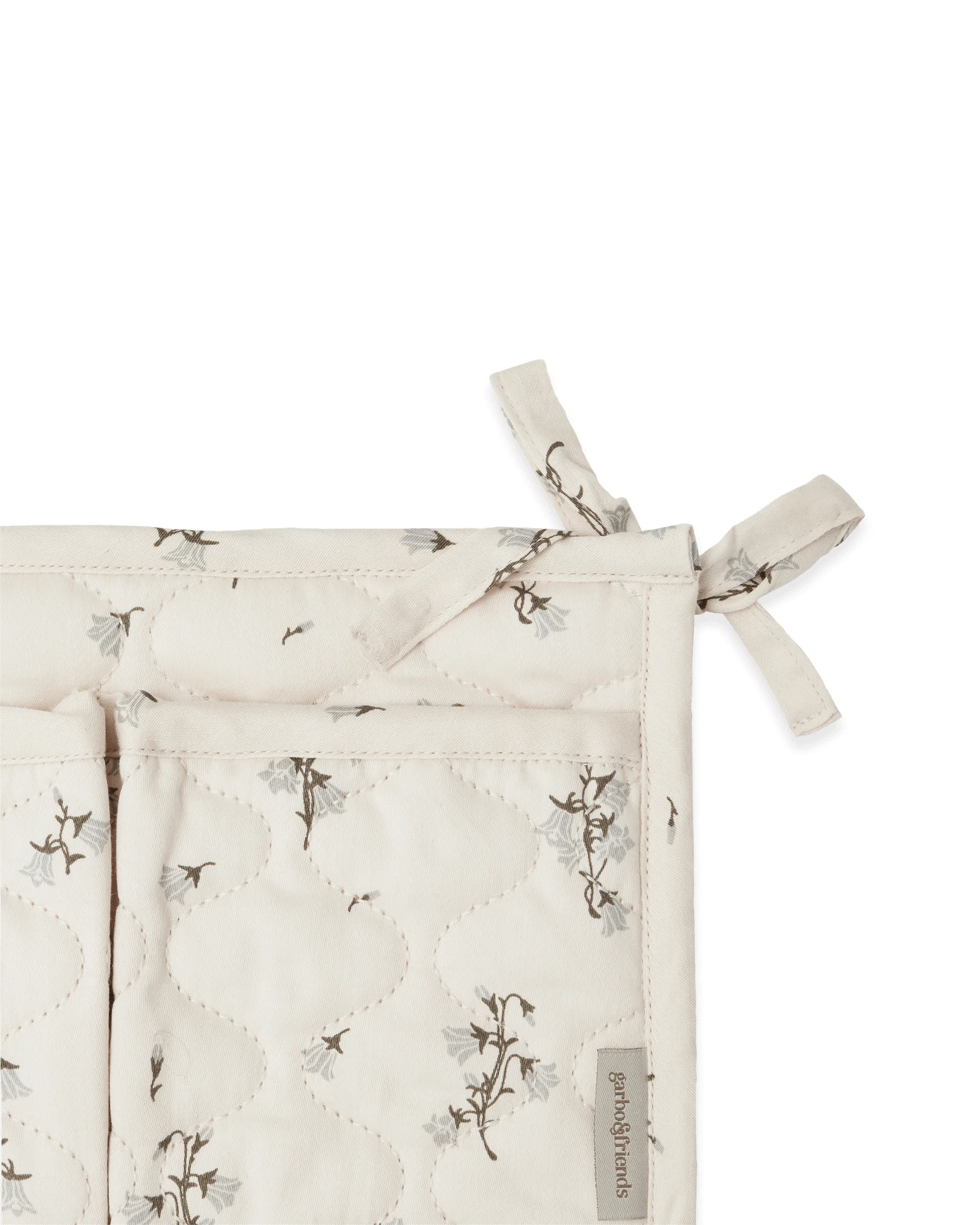 Bluebell satin quiltad sängficka, 18x43 cm Garbo&Friends