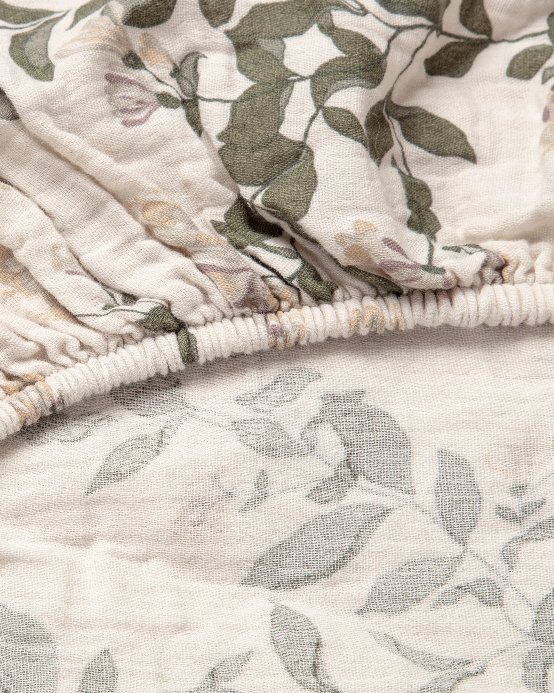 Honeysuckle Muslin dra-på-lakan, 90x200x30 cm Garbo&Friends