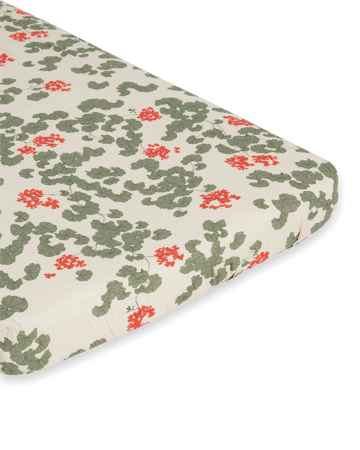 Pelargonium Muslin dra-på-lakan - 90x200x30 cm - Garbo&Friends