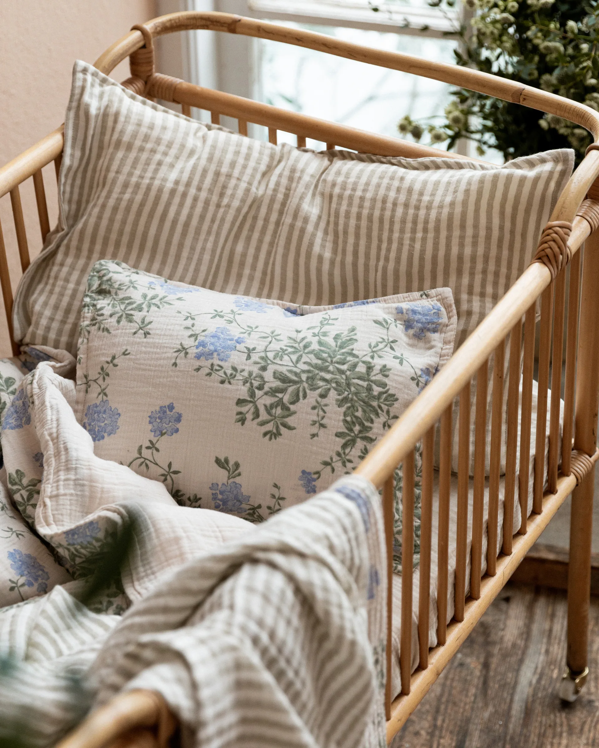 Plumbago Muslin bäddset junior, 100x130 cm/35x55 cm Garbo&Friends